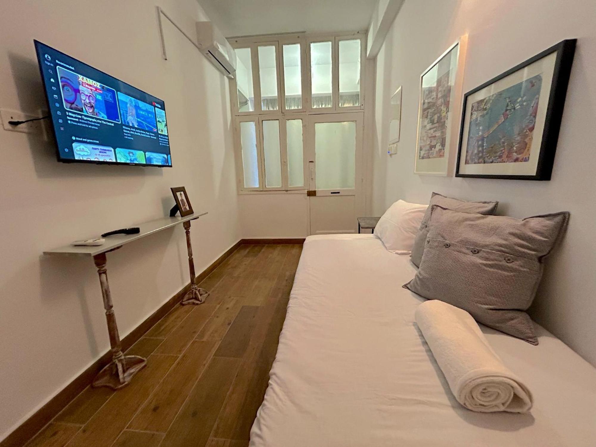 Queen Regina Suites By Platform 357 Nikosia Bagian luar foto