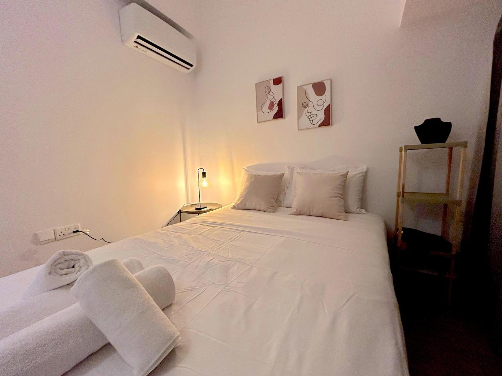 Queen Regina Suites By Platform 357 Nikosia Bagian luar foto