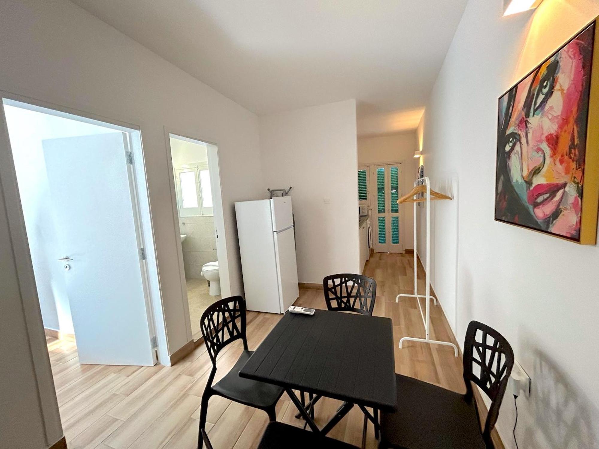 Queen Regina Suites By Platform 357 Nikosia Bagian luar foto